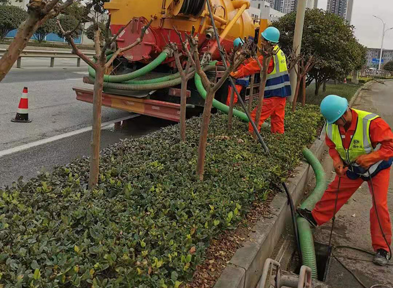 卡若市政管道清淤